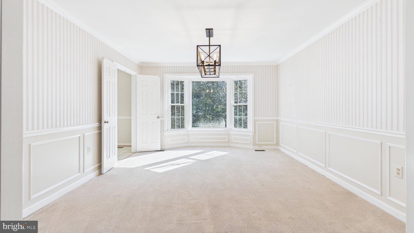 10298 DUNN MEADOW RD, VIENNA, Virginia 22182, 4 Bedrooms Bedrooms, ,2 BathroomsBathrooms,Residential,For sale,10298 DUNN MEADOW RD,VAFX2293014 MLS # VAFX2293014 10298 DUNN MEADOW RD, VIENNA, Virginia 22182, 4 Bedrooms Bedrooms, ,2 BathroomsBathrooms,Residential,For sale,10298 DUNN MEADOW RD,VAFX2293014 MLS # VAFX2293014