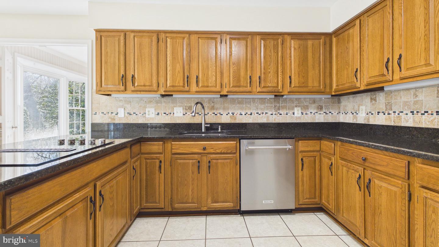 10298 DUNN MEADOW RD, VIENNA, Virginia 22182, 4 Bedrooms Bedrooms, ,2 BathroomsBathrooms,Residential,For sale,10298 DUNN MEADOW RD,VAFX2293014 MLS # VAFX2293014 10298 DUNN MEADOW RD, VIENNA, Virginia 22182, 4 Bedrooms Bedrooms, ,2 BathroomsBathrooms,Residential,For sale,10298 DUNN MEADOW RD,VAFX2293014 MLS # VAFX2293014