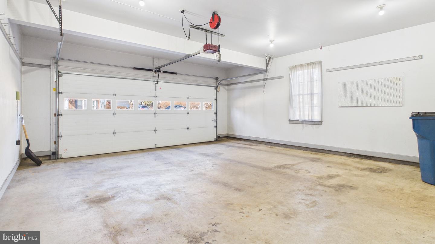 10298 DUNN MEADOW RD, VIENNA, Virginia 22182, 4 Bedrooms Bedrooms, ,2 BathroomsBathrooms,Residential,For sale,10298 DUNN MEADOW RD,VAFX2293014 MLS # VAFX2293014 10298 DUNN MEADOW RD, VIENNA, Virginia 22182, 4 Bedrooms Bedrooms, ,2 BathroomsBathrooms,Residential,For sale,10298 DUNN MEADOW RD,VAFX2293014 MLS # VAFX2293014