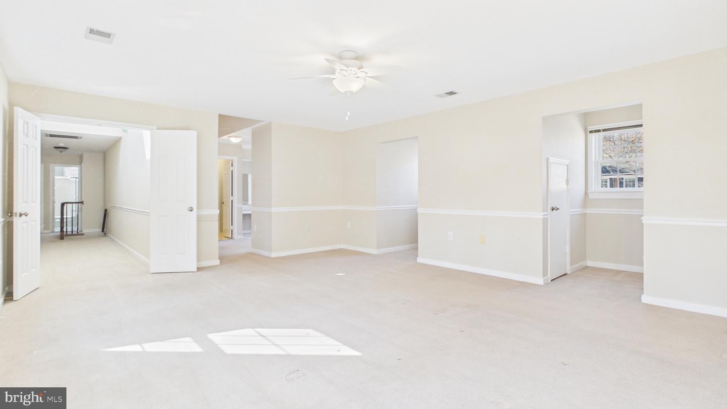 10298 DUNN MEADOW RD, VIENNA, Virginia 22182, 4 Bedrooms Bedrooms, ,2 BathroomsBathrooms,Residential,For sale,10298 DUNN MEADOW RD,VAFX2293014 MLS # VAFX2293014 10298 DUNN MEADOW RD, VIENNA, Virginia 22182, 4 Bedrooms Bedrooms, ,2 BathroomsBathrooms,Residential,For sale,10298 DUNN MEADOW RD,VAFX2293014 MLS # VAFX2293014