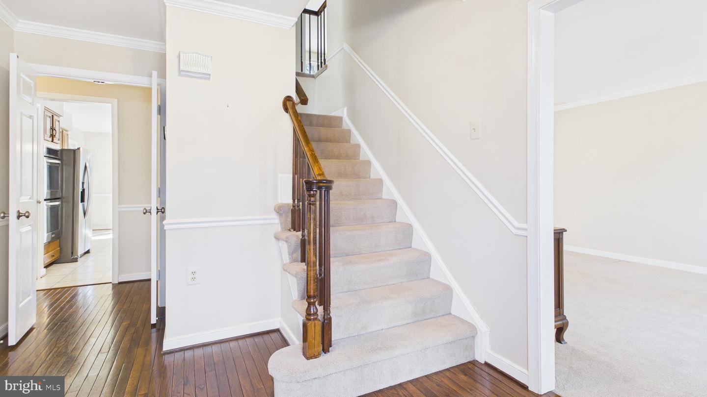 10298 DUNN MEADOW RD, VIENNA, Virginia 22182, 4 Bedrooms Bedrooms, ,2 BathroomsBathrooms,Residential,For sale,10298 DUNN MEADOW RD,VAFX2293014 MLS # VAFX2293014 10298 DUNN MEADOW RD, VIENNA, Virginia 22182, 4 Bedrooms Bedrooms, ,2 BathroomsBathrooms,Residential,For sale,10298 DUNN MEADOW RD,VAFX2293014 MLS # VAFX2293014