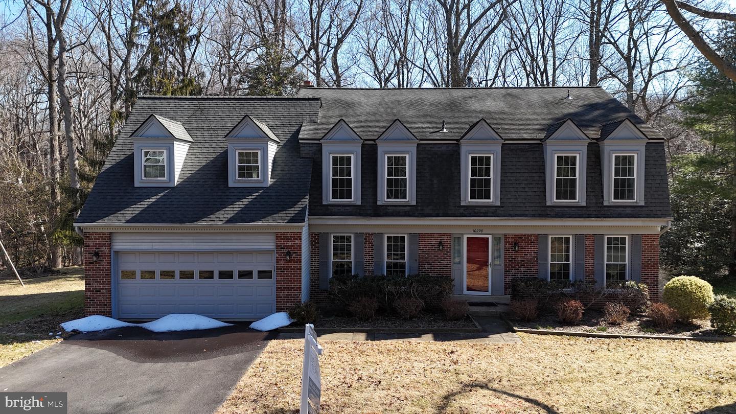 10298 DUNN MEADOW RD, VIENNA, Virginia 22182, 4 Bedrooms Bedrooms, ,2 BathroomsBathrooms,Residential,For sale,10298 DUNN MEADOW RD,VAFX2293014 MLS # VAFX2293014 10298 DUNN MEADOW RD, VIENNA, Virginia 22182, 4 Bedrooms Bedrooms, ,2 BathroomsBathrooms,Residential,For sale,10298 DUNN MEADOW RD,VAFX2293014 MLS # VAFX2293014