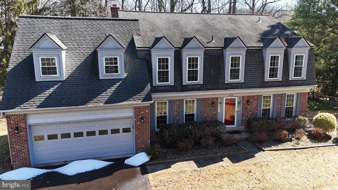 10298 DUNN MEADOW RD, VIENNA, Virginia 22182, 4 Bedrooms Bedrooms, ,2 BathroomsBathrooms,Residential,For sale,10298 DUNN MEADOW RD,VAFX2293014 MLS # VAFX2293014 10298 DUNN MEADOW RD, VIENNA, Virginia 22182, 4 Bedrooms Bedrooms, ,2 BathroomsBathrooms,Residential,For sale,10298 DUNN MEADOW RD,VAFX2293014 MLS # VAFX2293014