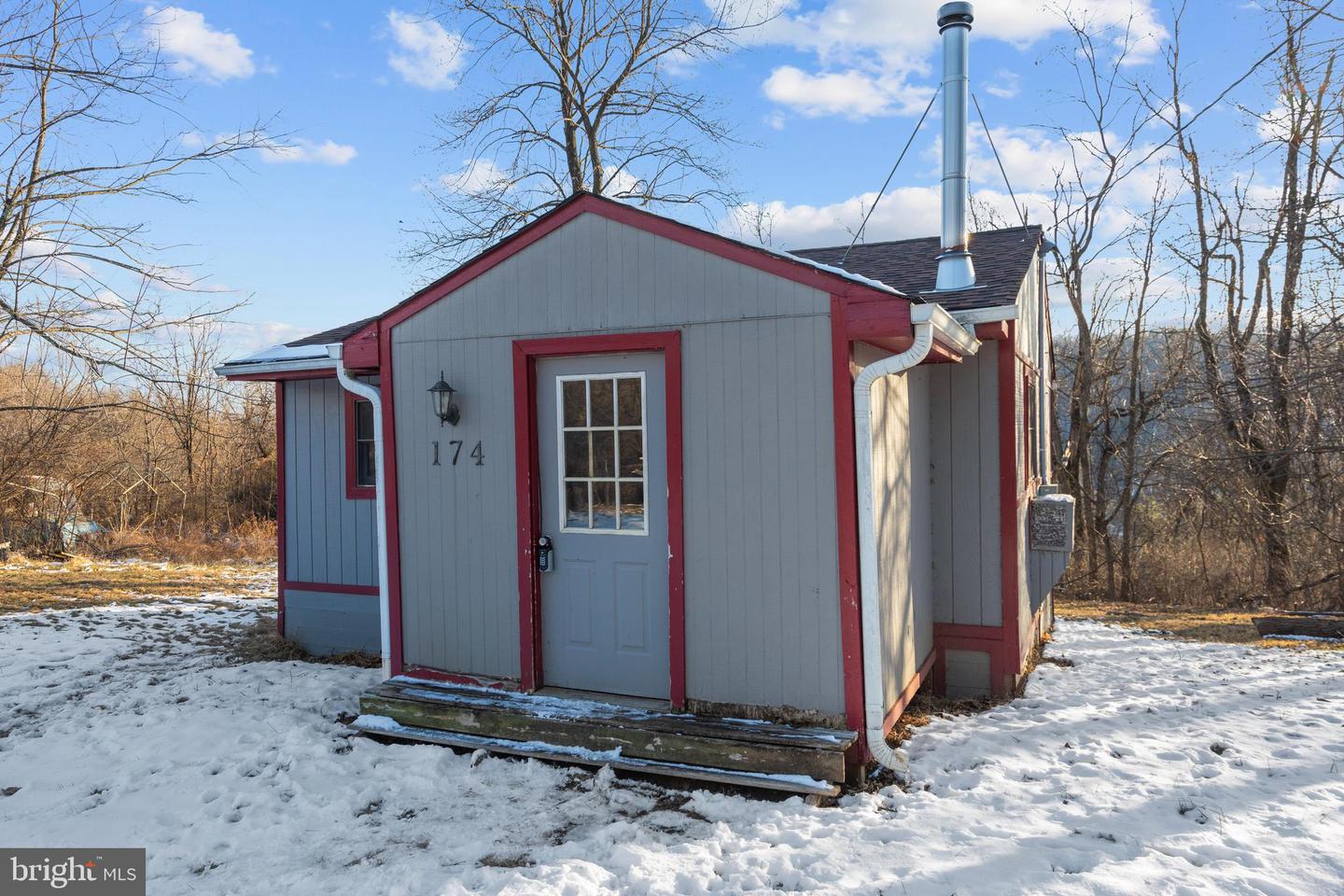 174 BLUEBIRD WAY, FRONT ROYAL, Virginia 22630, 2 Bedrooms Bedrooms, ,1 BathroomBathrooms,Residential,For sale,174 BLUEBIRD WAY,VAWR2013530 MLS # VAWR2013530 174 BLUEBIRD WAY, FRONT ROYAL, Virginia 22630, 2 Bedrooms Bedrooms, ,1 BathroomBathrooms,Residential,For sale,174 BLUEBIRD WAY,VAWR2013530 MLS # VAWR2013530