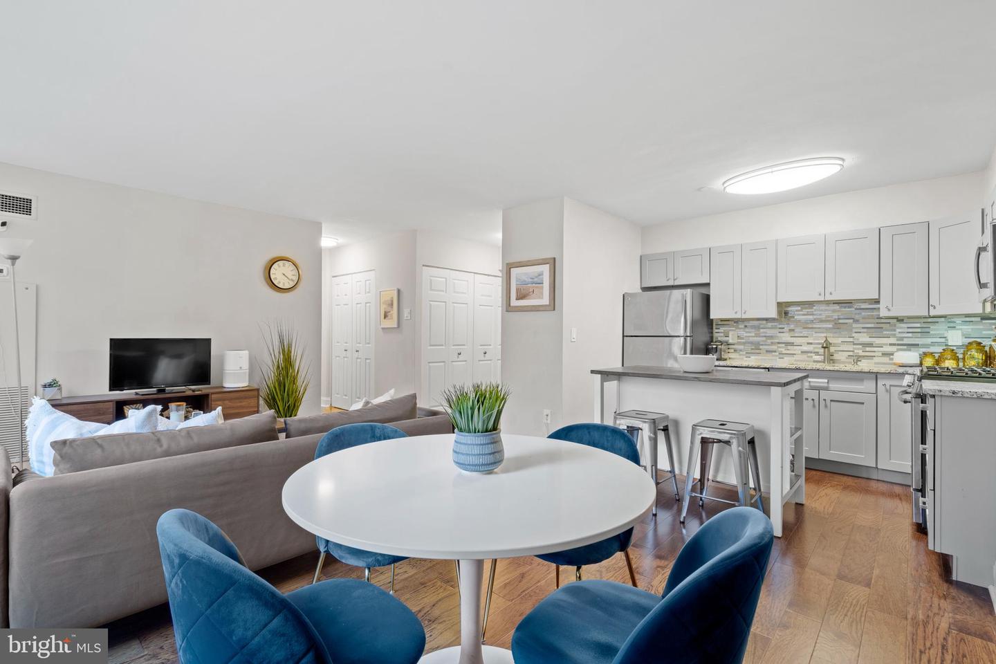 1245 13TH ST NW #215, WASHINGTON, District Of Columbia 20005, 1 Bedroom Bedrooms, ,1 BathroomBathrooms,Residential,For sale,1245 13TH ST NW #215,DCDC2248188 MLS # DCDC2248188