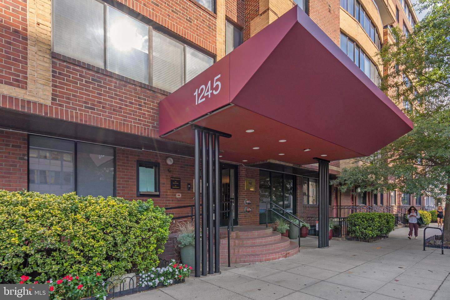 1245 13TH ST NW #215, WASHINGTON, District Of Columbia 20005, 1 Bedroom Bedrooms, ,1 BathroomBathrooms,Residential,For sale,1245 13TH ST NW #215,DCDC2248188 MLS # DCDC2248188