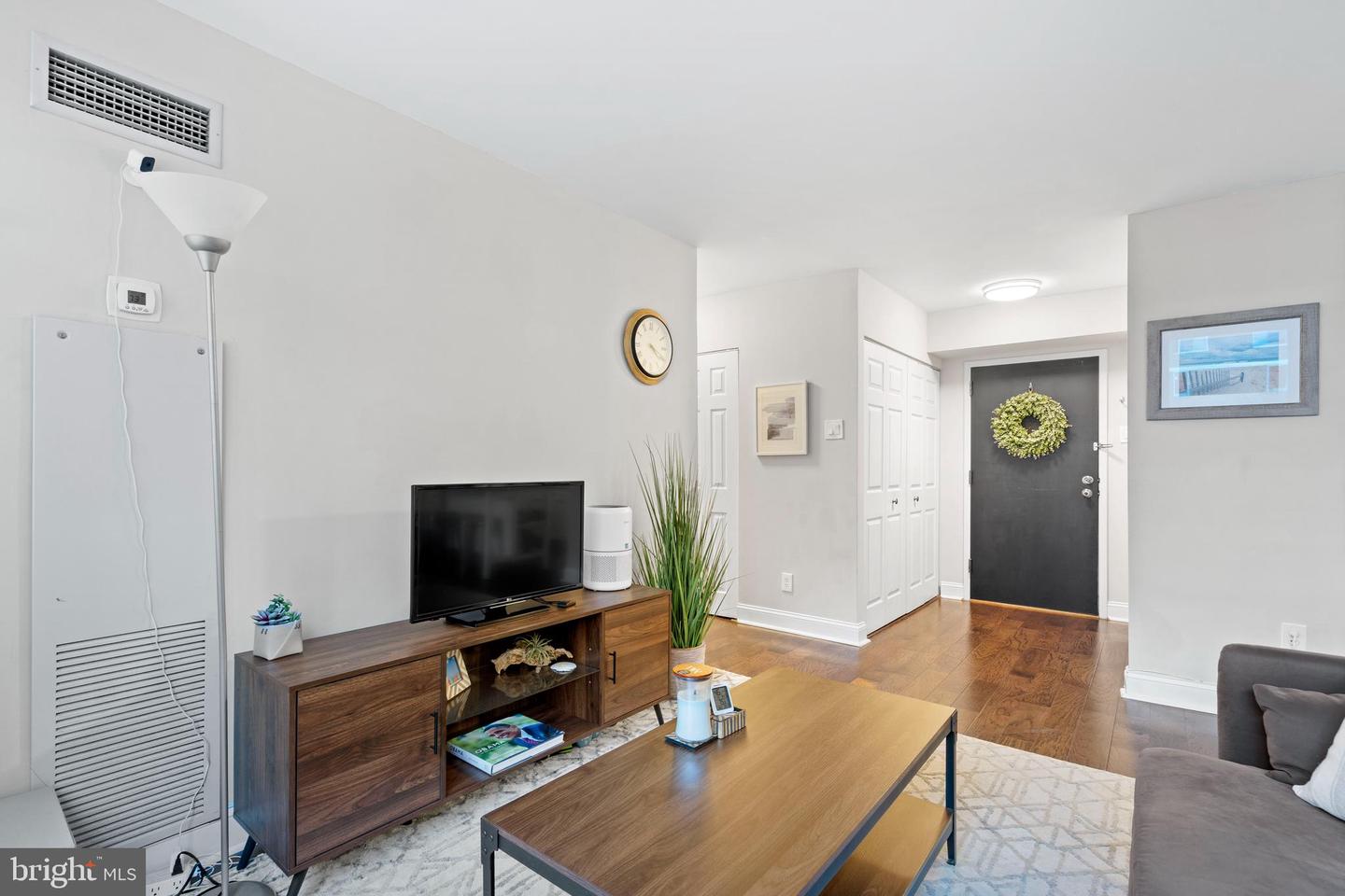 1245 13TH ST NW #215, WASHINGTON, District Of Columbia 20005, 1 Bedroom Bedrooms, ,1 BathroomBathrooms,Residential,For sale,1245 13TH ST NW #215,DCDC2248188 MLS # DCDC2248188