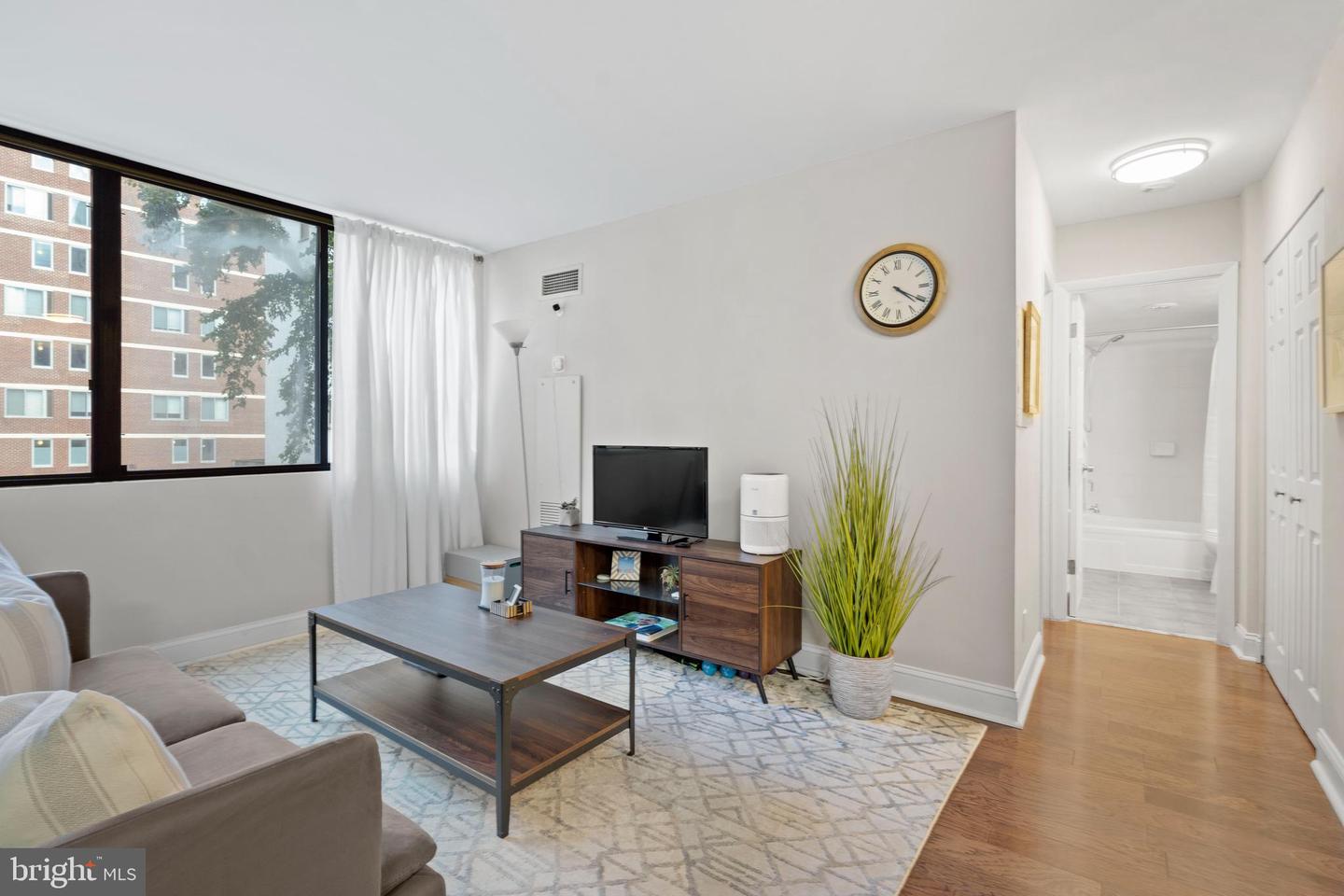 1245 13TH ST NW #215, WASHINGTON, District Of Columbia 20005, 1 Bedroom Bedrooms, ,1 BathroomBathrooms,Residential,For sale,1245 13TH ST NW #215,DCDC2248188 MLS # DCDC2248188