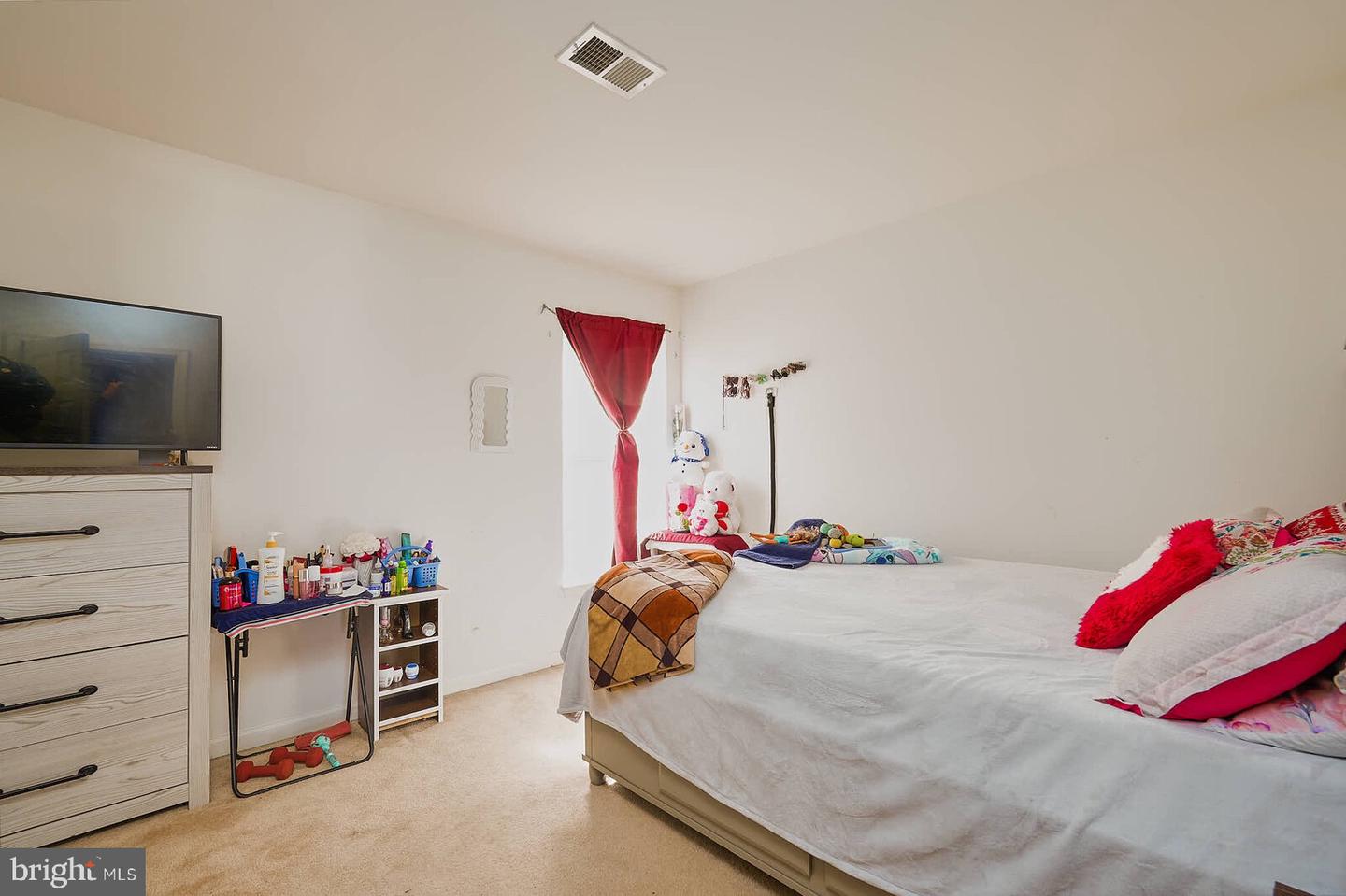 6671 CLARKES MEADOW DR, BEALETON, Virginia 22712, 6 Bedrooms Bedrooms, ,3 BathroomsBathrooms,Residential,For sale,6671 CLARKES MEADOW DR,VAFQ2020760 MLS # VAFQ2020760