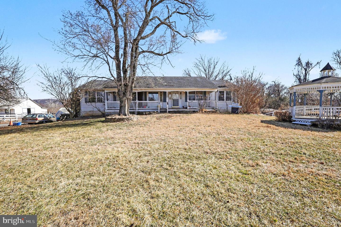 22244 SAM FRED RD, MIDDLEBURG, Virginia 20117, 3 Bedrooms Bedrooms, ,3 BathroomsBathrooms,Farm,For sale,22244 SAM FRED RD,VALO2116974 MLS # VALO2116974