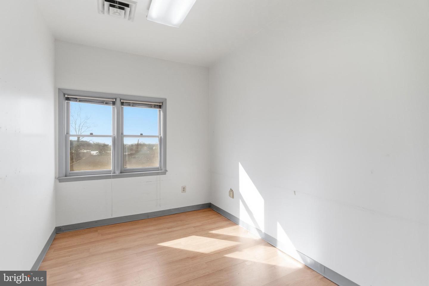 5041-B BACKLICK RD #5041-B, ANNANDALE, Virginia 22003, ,Land,For sale,5041-B BACKLICK RD #5041-B,VAFX2292972 MLS # VAFX2292972 5041-B BACKLICK RD #5041-B, ANNANDALE, Virginia 22003, ,Land,For sale,5041-B BACKLICK RD #5041-B,VAFX2292972 MLS # VAFX2292972