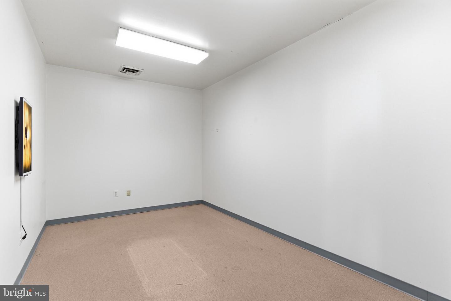 5041-B BACKLICK RD #5041-B, ANNANDALE, Virginia 22003, ,Land,For sale,5041-B BACKLICK RD #5041-B,VAFX2292972 MLS # VAFX2292972 5041-B BACKLICK RD #5041-B, ANNANDALE, Virginia 22003, ,Land,For sale,5041-B BACKLICK RD #5041-B,VAFX2292972 MLS # VAFX2292972