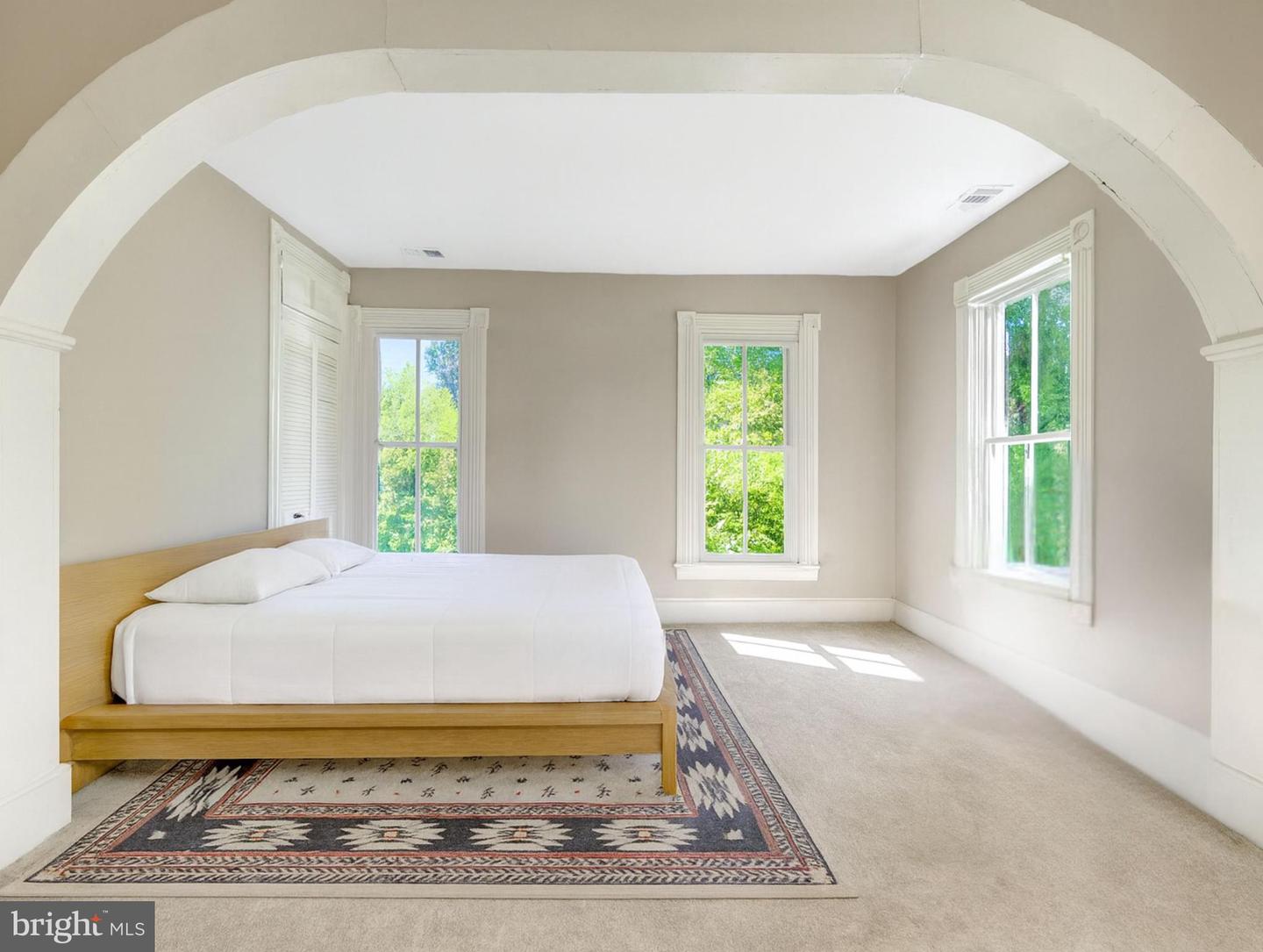 39 NEW CUT RD, ROUND HILL, Virginia 20141, 7 Bedrooms Bedrooms, ,3 BathroomsBathrooms,Residential,For sale,39 NEW CUT RD,VALO2108464 MLS # VALO2108464