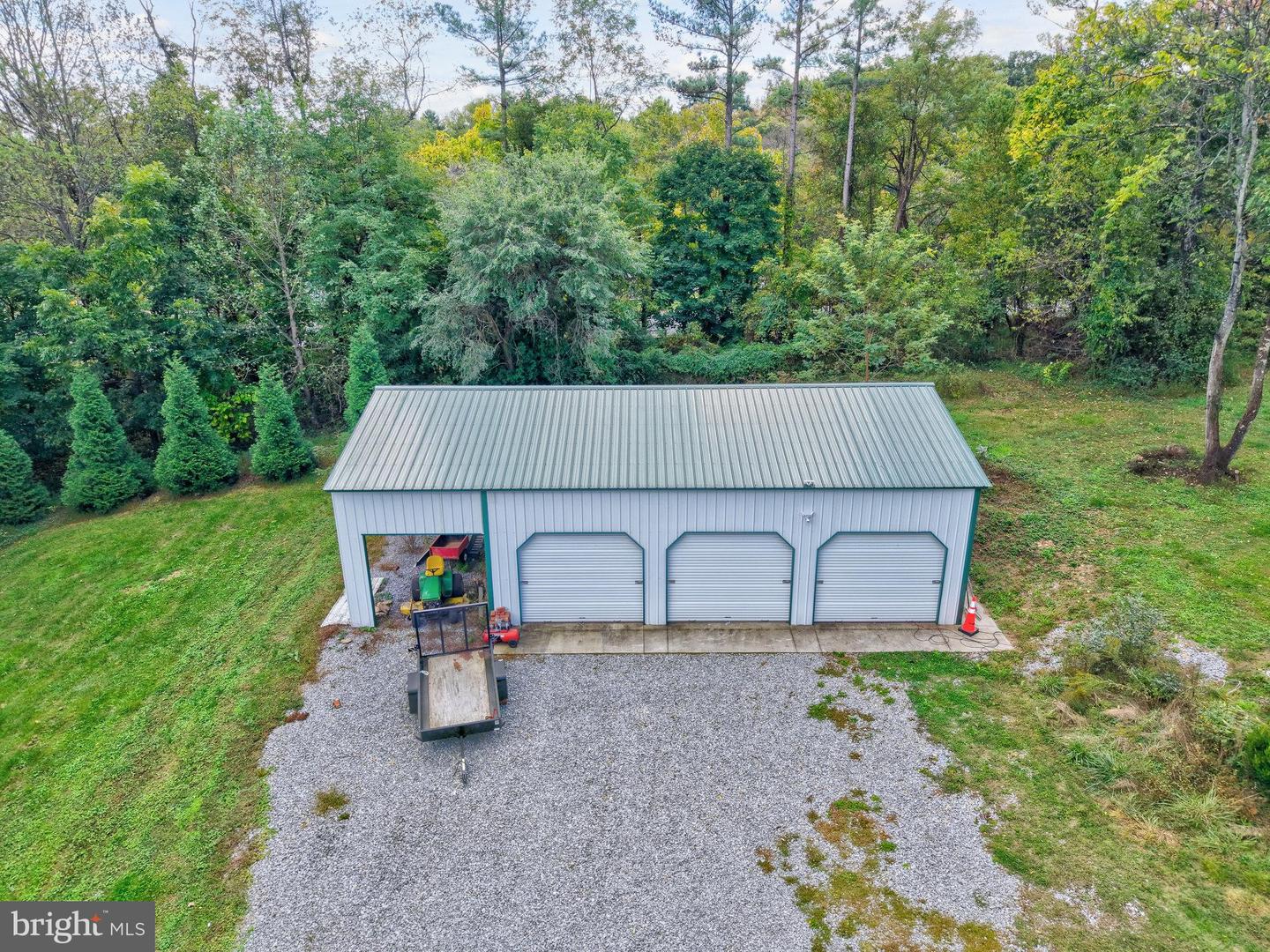 39 NEW CUT RD, ROUND HILL, Virginia 20141, 7 Bedrooms Bedrooms, ,3 BathroomsBathrooms,Residential,For sale,39 NEW CUT RD,VALO2108464 MLS # VALO2108464