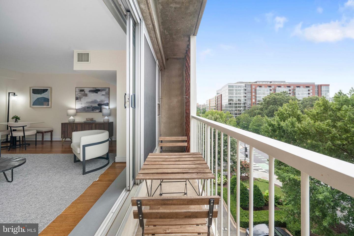 800 4TH ST SW #S421, WASHINGTON, District Of Columbia 20024, 2 Bedrooms Bedrooms, ,1 BathroomBathrooms,Residential,For sale,800 4TH ST SW #S421,DCDC2234170 MLS # DCDC2234170