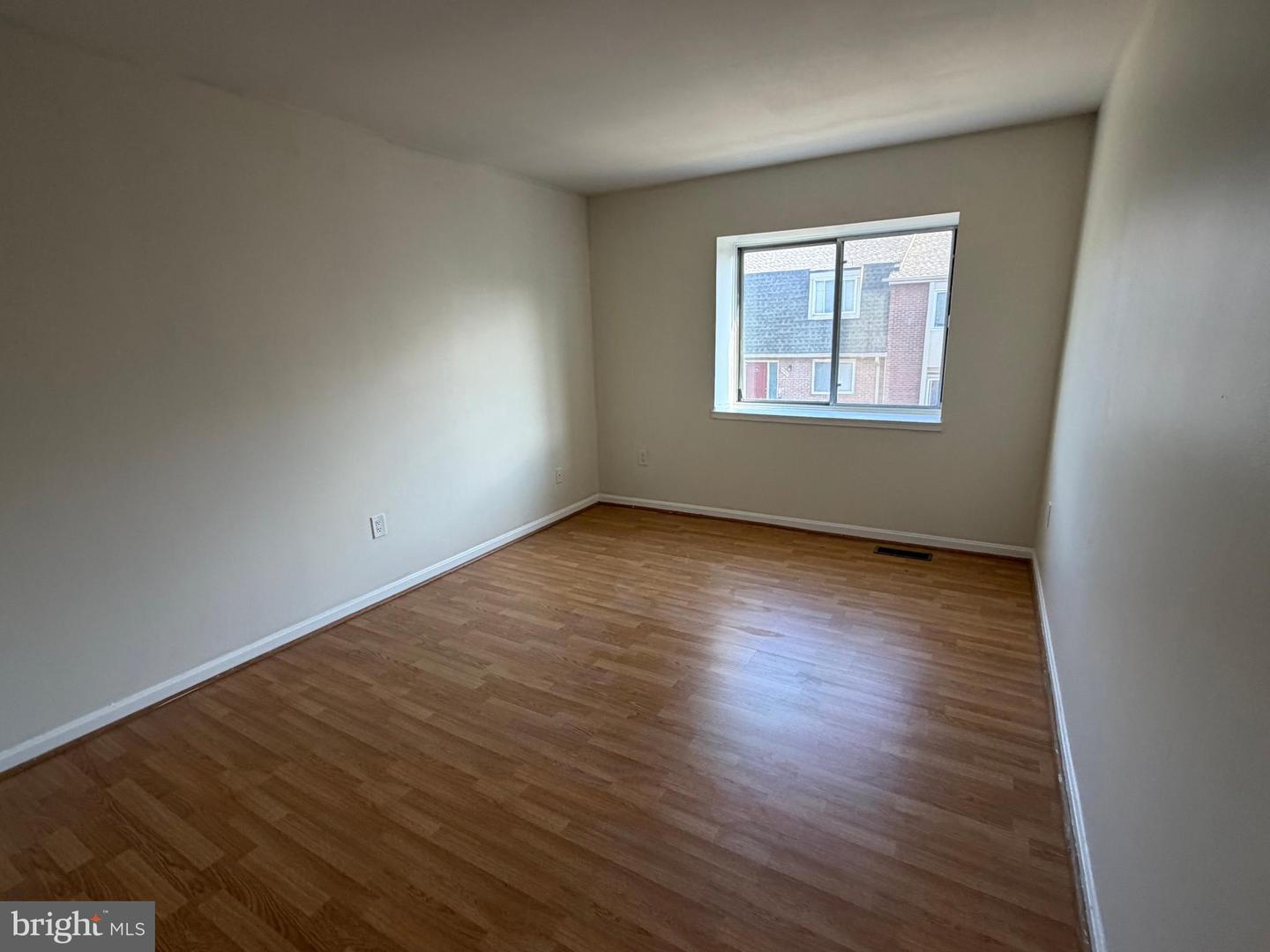 4597 LOGSDON DR #36, ANNANDALE, Virginia 22003, 3 Bedrooms Bedrooms, ,2 BathroomsBathrooms,Residential,For sale,4597 LOGSDON DR #36,VAFX2284520 MLS # VAFX2284520 4597 LOGSDON DR #36, ANNANDALE, Virginia 22003, 3 Bedrooms Bedrooms, ,2 BathroomsBathrooms,Residential,For sale,4597 LOGSDON DR #36,VAFX2284520 MLS # VAFX2284520