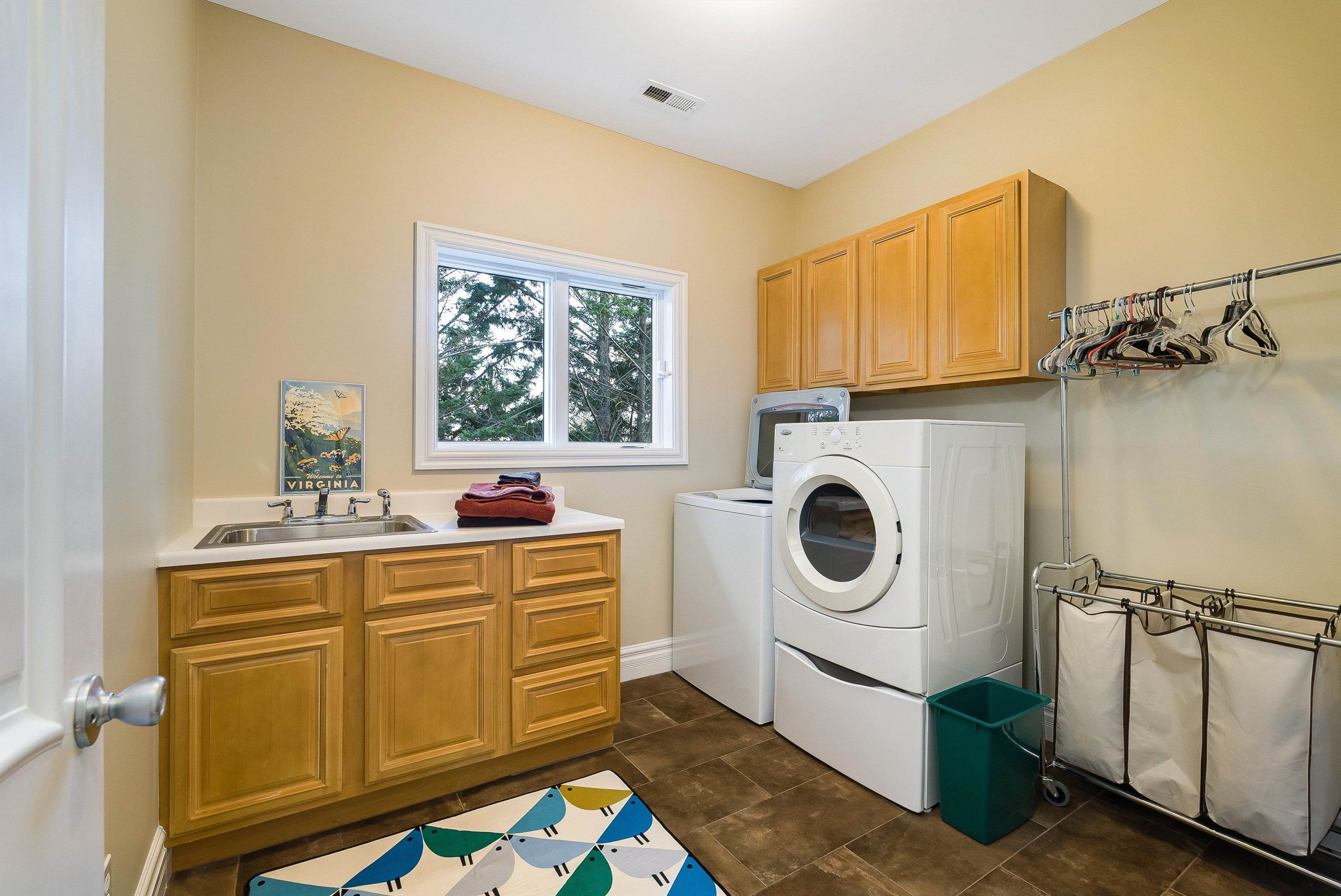 4260 AJAX CT, ROCKINGHAM, Virginia 22801, 5 Bedrooms Bedrooms, ,4 BathroomsBathrooms,Residential,4260 AJAX CT,673780 MLS # 673780