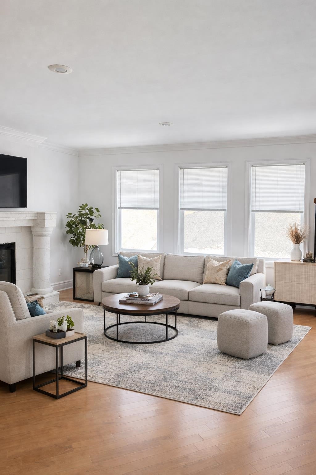 Walls changed to an off white and virtually staged