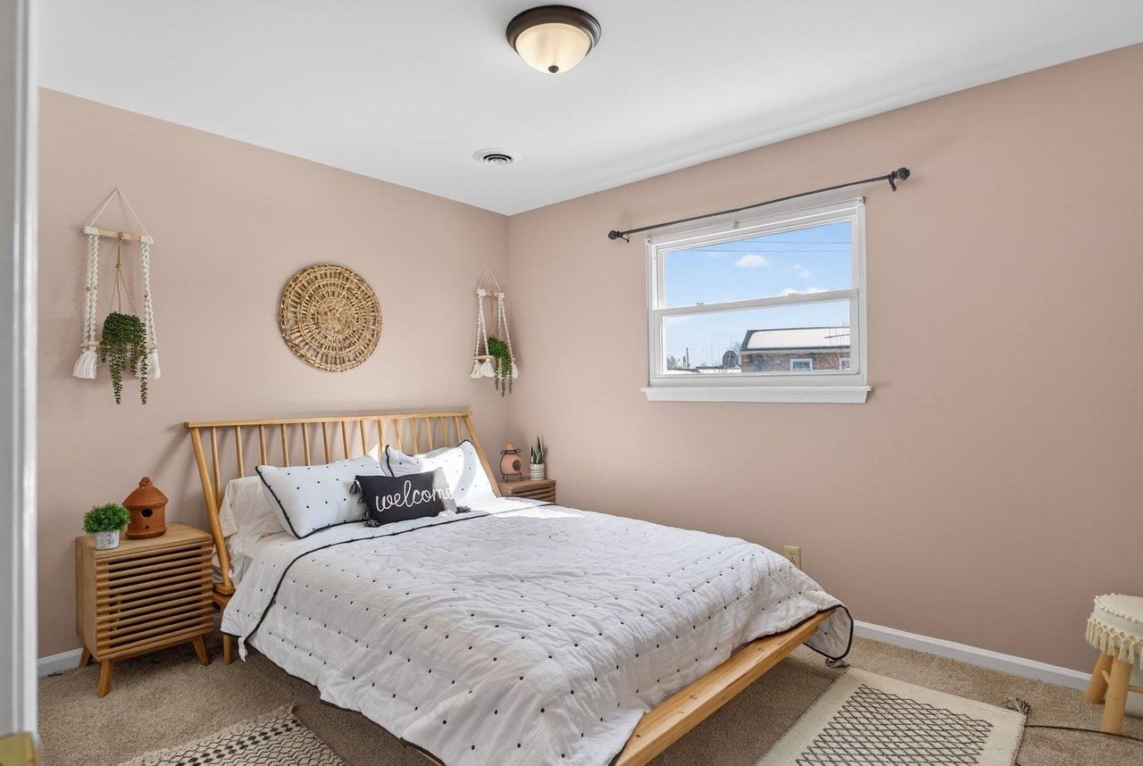 1424 SOUTHAMPTON CT, HARRISONBURG, Virginia 22801, 3 Bedrooms Bedrooms, ,1 BathroomBathrooms,Residential,1424 SOUTHAMPTON CT,673785 MLS # 673785