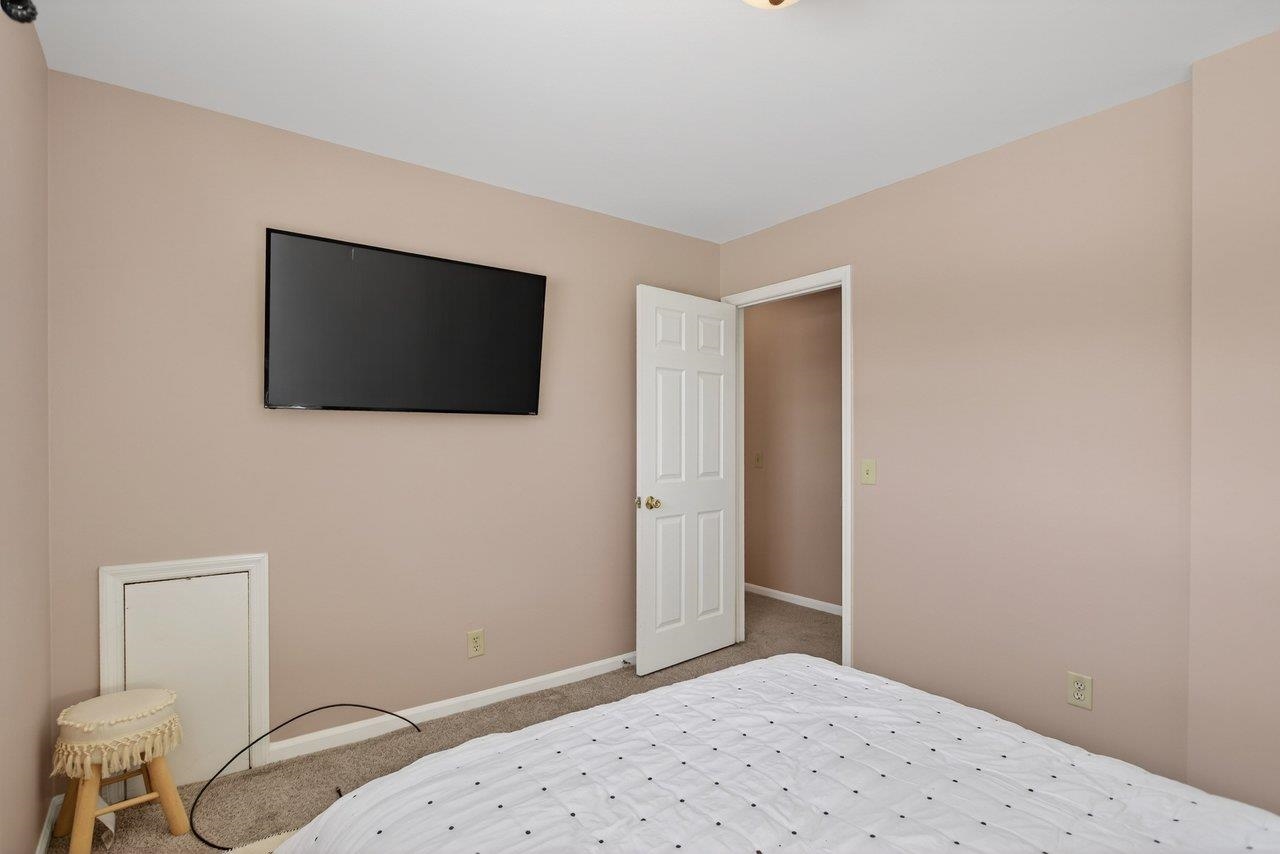 1424 SOUTHAMPTON CT, HARRISONBURG, Virginia 22801, 3 Bedrooms Bedrooms, ,1 BathroomBathrooms,Residential,1424 SOUTHAMPTON CT,673785 MLS # 673785