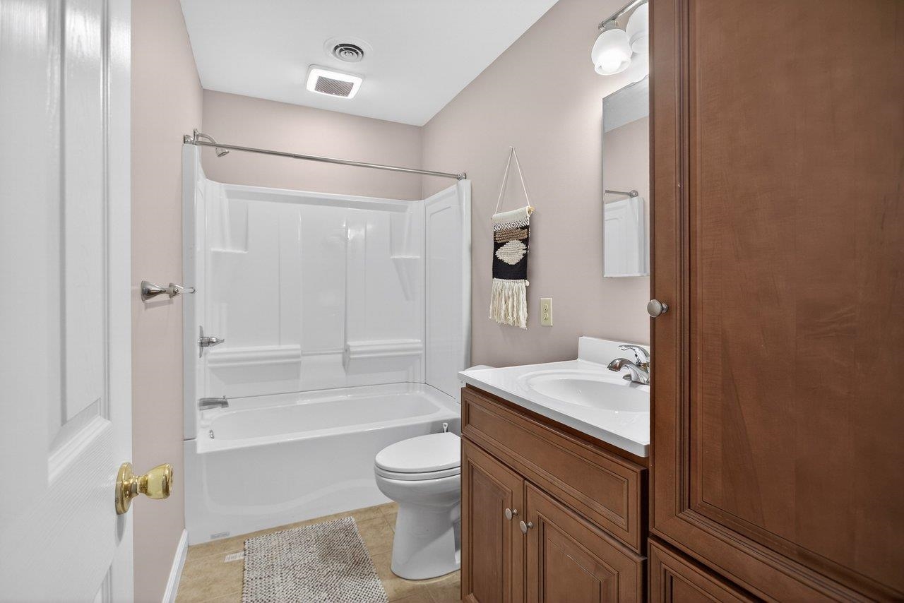 1424 SOUTHAMPTON CT, HARRISONBURG, Virginia 22801, 3 Bedrooms Bedrooms, ,1 BathroomBathrooms,Residential,1424 SOUTHAMPTON CT,673785 MLS # 673785