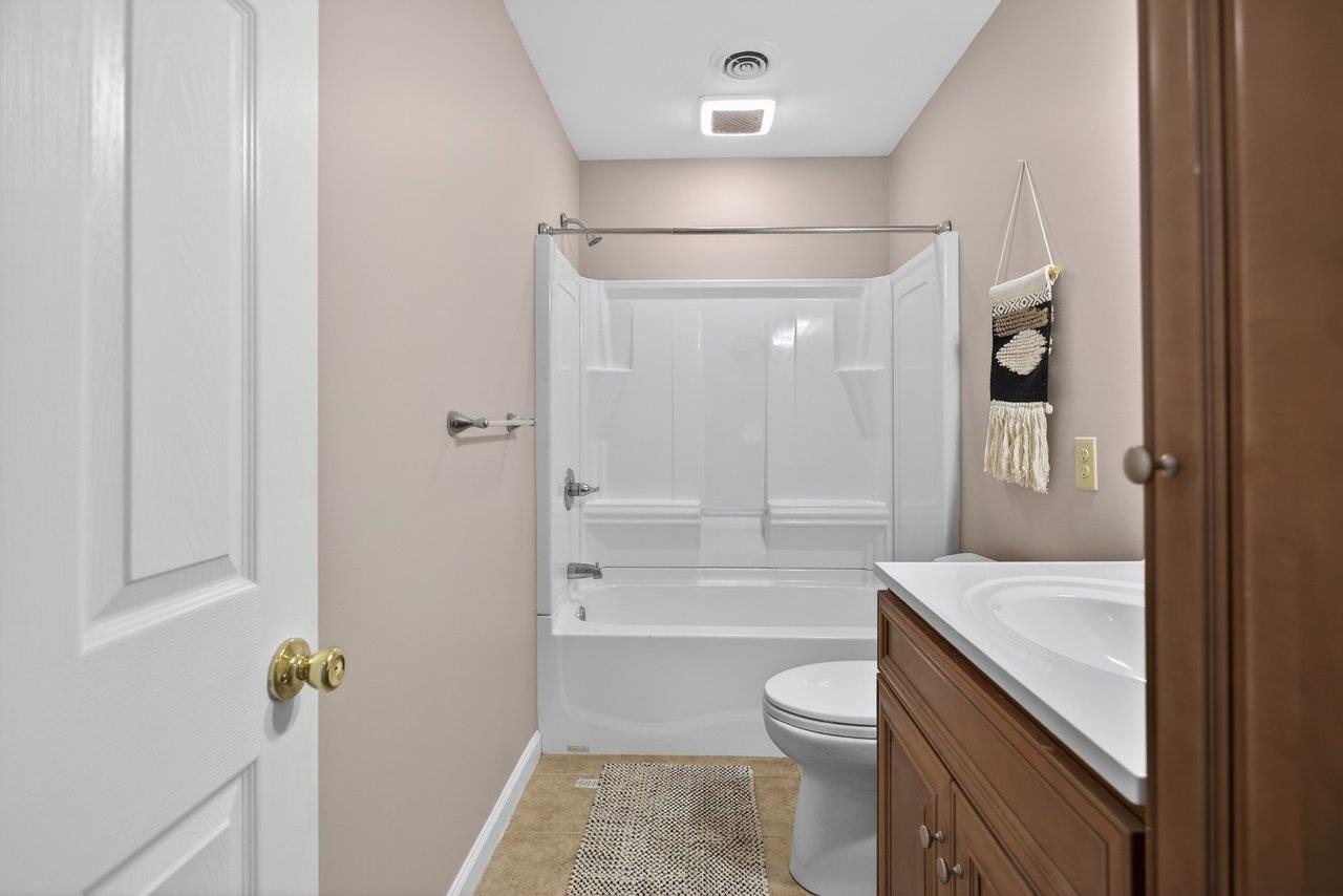 1424 SOUTHAMPTON CT, HARRISONBURG, Virginia 22801, 3 Bedrooms Bedrooms, ,1 BathroomBathrooms,Residential,1424 SOUTHAMPTON CT,673785 MLS # 673785