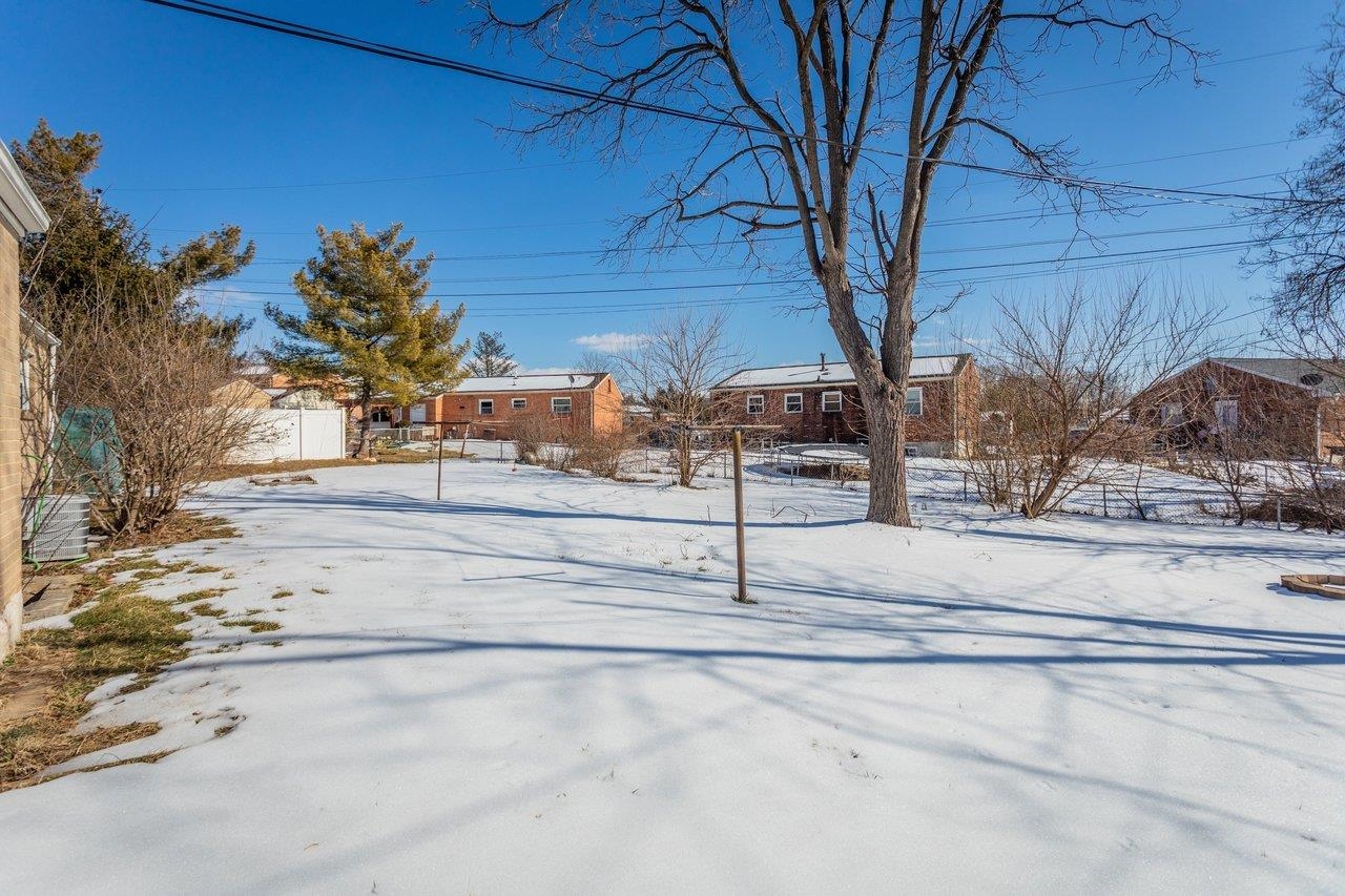 1424 SOUTHAMPTON CT, HARRISONBURG, Virginia 22801, 3 Bedrooms Bedrooms, ,1 BathroomBathrooms,Residential,1424 SOUTHAMPTON CT,673785 MLS # 673785