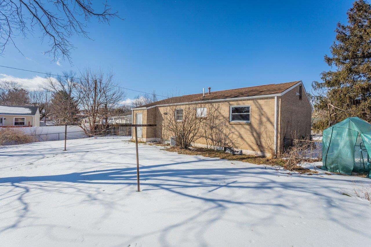 1424 SOUTHAMPTON CT, HARRISONBURG, Virginia 22801, 3 Bedrooms Bedrooms, ,1 BathroomBathrooms,Residential,1424 SOUTHAMPTON CT,673785 MLS # 673785