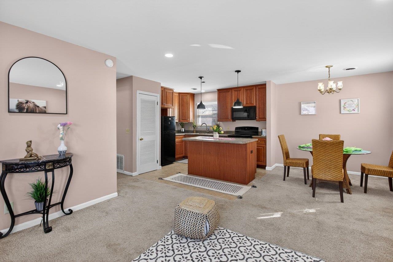 1424 SOUTHAMPTON CT, HARRISONBURG, Virginia 22801, 3 Bedrooms Bedrooms, ,1 BathroomBathrooms,Residential,1424 SOUTHAMPTON CT,673785 MLS # 673785