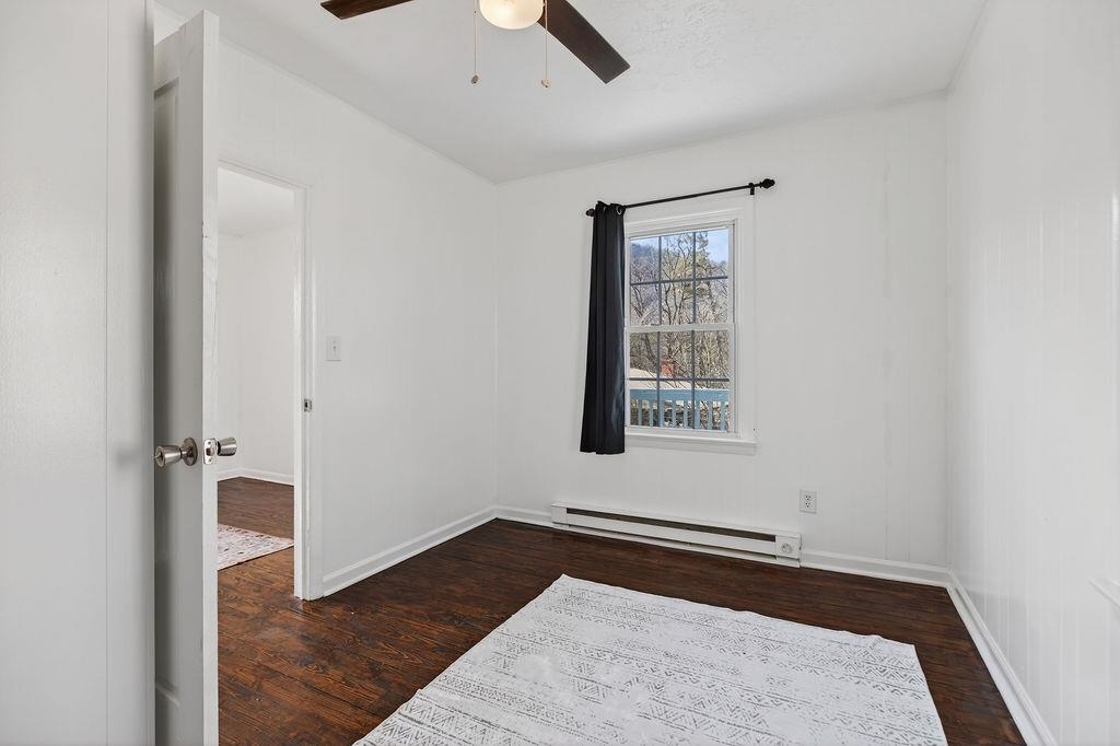 99 SHARP HILL LN, HINTON, Virginia 22831, 2 Bedrooms Bedrooms, ,1 BathroomBathrooms,Residential,99 SHARP HILL LN,673787 MLS # 673787