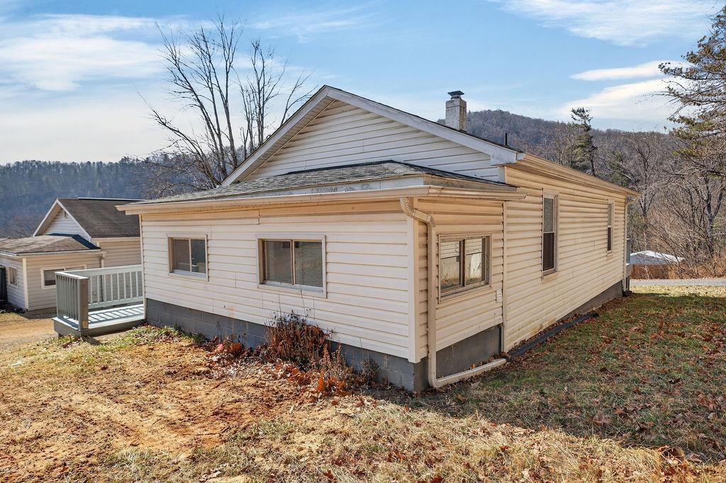 99 SHARP HILL LN, HINTON, Virginia 22831, 2 Bedrooms Bedrooms, ,1 BathroomBathrooms,Residential,99 SHARP HILL LN,673787 MLS # 673787