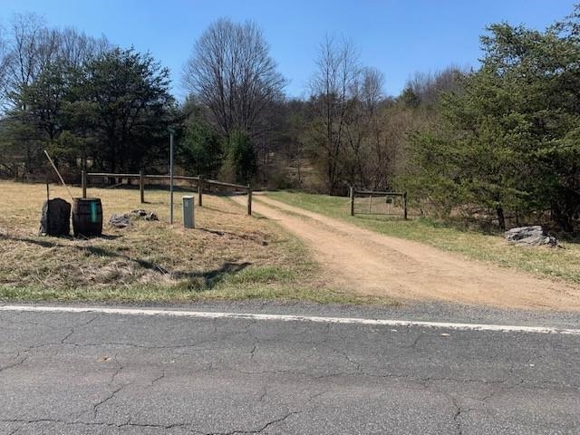 12002 JACKSON RIVER RD, MONTEREY, Virginia 24465, 3 Bedrooms Bedrooms, ,2 BathroomsBathrooms,Residential,12002 JACKSON RIVER RD,673790 MLS # 673790