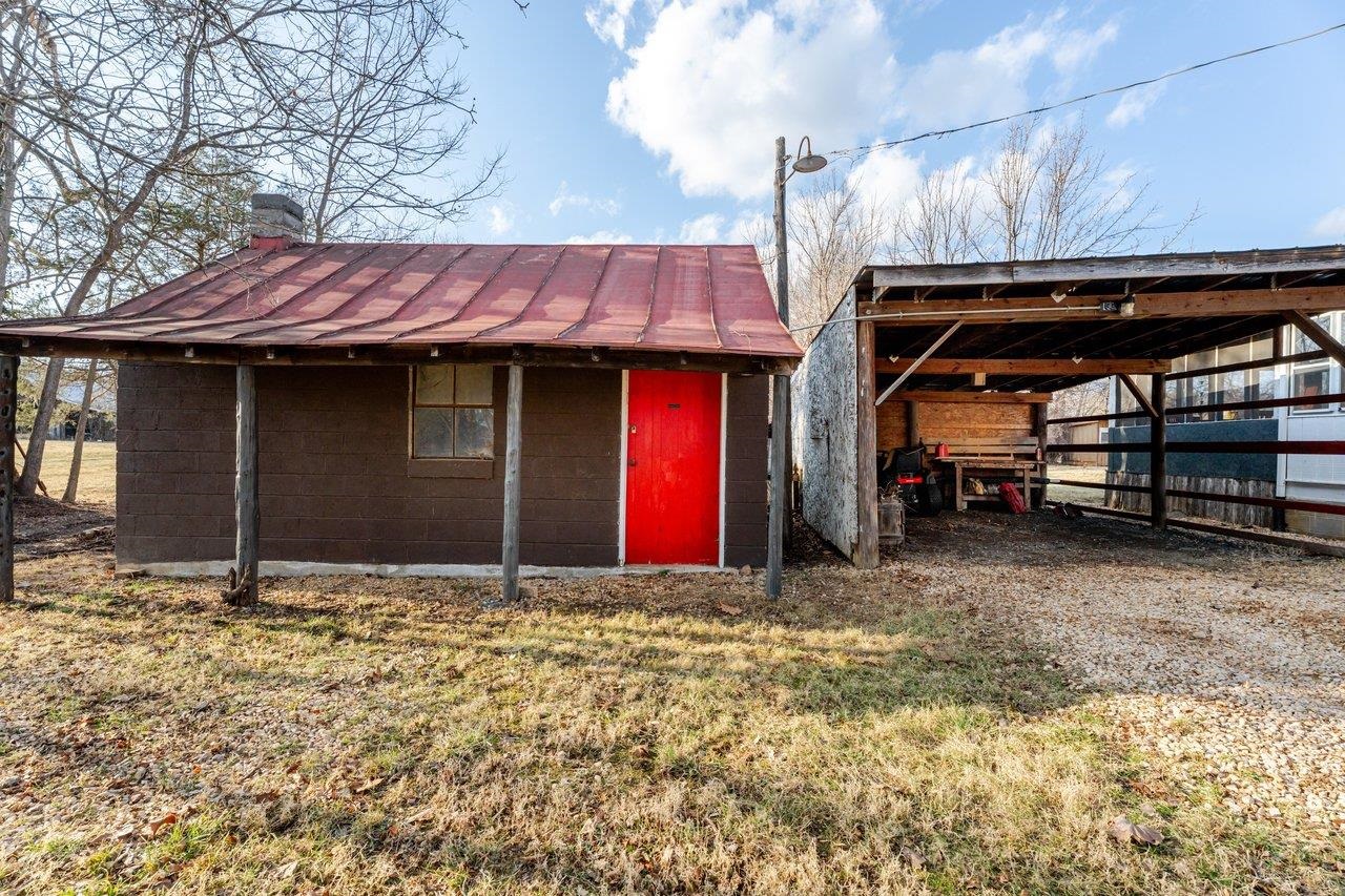 723 SEDWICK RD, LURAY, Virginia 22835, 3 Bedrooms Bedrooms, ,1 BathroomBathrooms,Residential,723 SEDWICK RD,673791 MLS # 673791