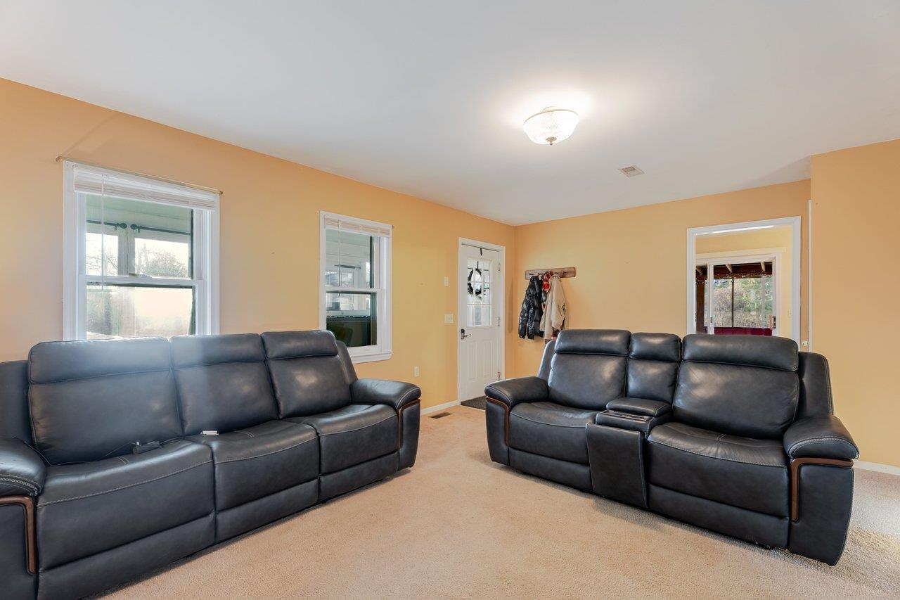 723 SEDWICK RD, LURAY, Virginia 22835, 3 Bedrooms Bedrooms, ,1 BathroomBathrooms,Residential,723 SEDWICK RD,673791 MLS # 673791