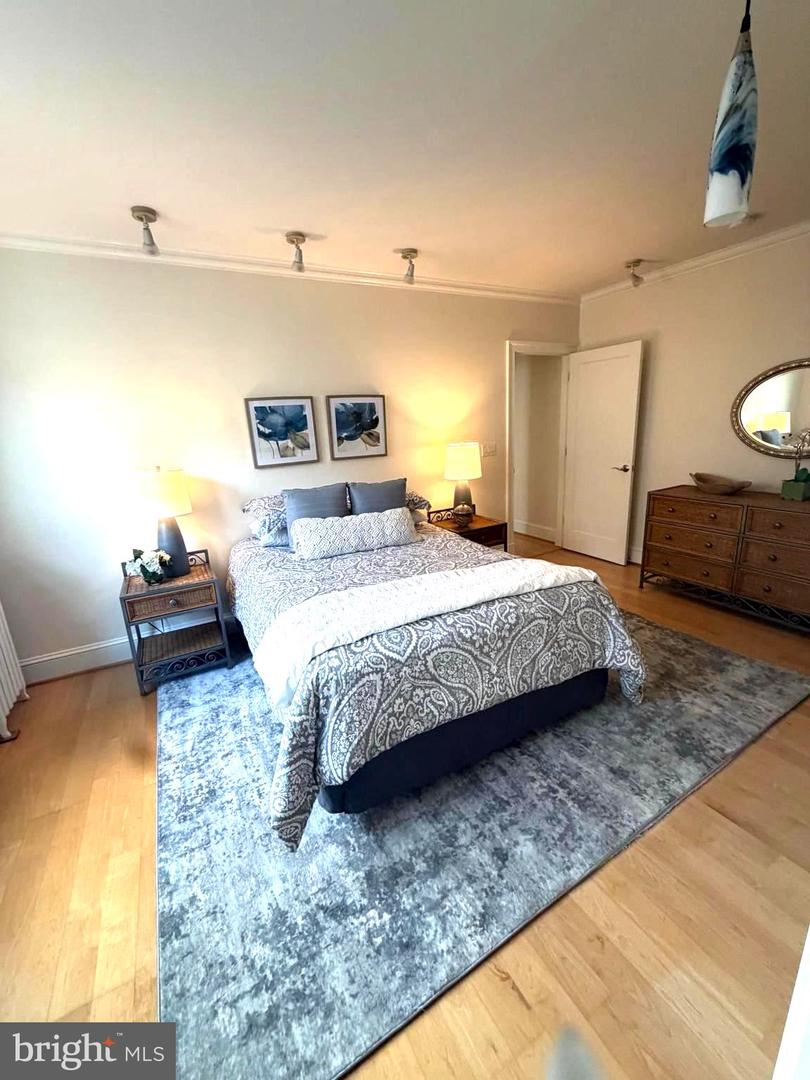 1954 COLUMBIA RD NW #710, WASHINGTON, District Of Columbia 20009, 3 Bedrooms Bedrooms, 5 Rooms Rooms,2 BathroomsBathrooms,Residential,For sale,1954 COLUMBIA RD NW #710,DCDC2243000 MLS # DCDC2243000