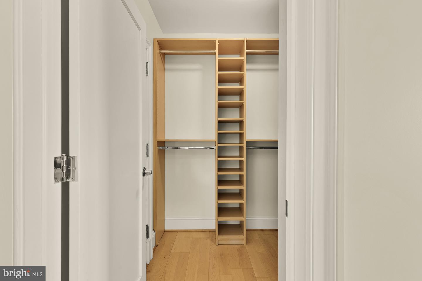 1954 COLUMBIA RD NW #710, WASHINGTON, District Of Columbia 20009, 3 Bedrooms Bedrooms, 5 Rooms Rooms,2 BathroomsBathrooms,Residential,For sale,1954 COLUMBIA RD NW #710,DCDC2243000 MLS # DCDC2243000