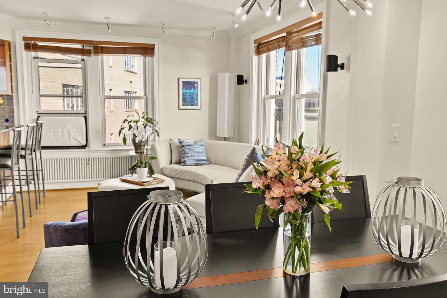 1954 COLUMBIA RD NW #710, WASHINGTON, District Of Columbia 20009, 3 Bedrooms Bedrooms, 5 Rooms Rooms,2 BathroomsBathrooms,Residential,For sale,1954 COLUMBIA RD NW #710,DCDC2243000 MLS # DCDC2243000