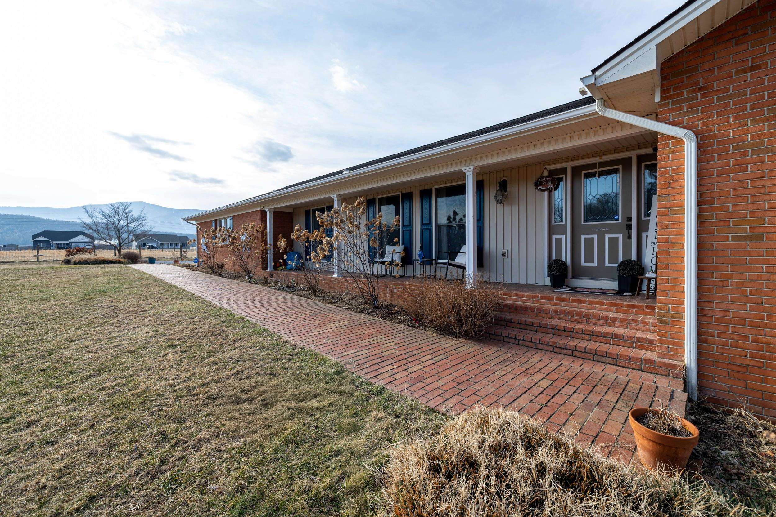 116 DENBROOK LN, LURAY, Virginia 22835, 3 Bedrooms Bedrooms, ,2 BathroomsBathrooms,Residential,116 DENBROOK LN,673793 MLS # 673793