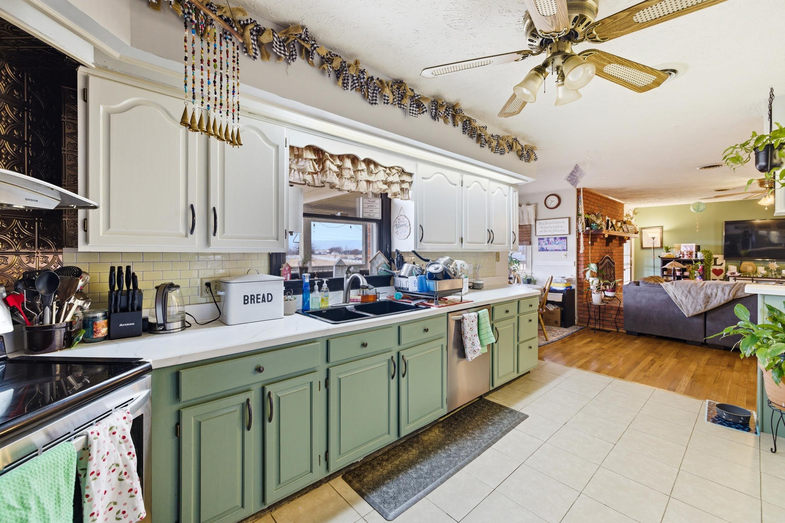 116 DENBROOK LN, LURAY, Virginia 22835, 3 Bedrooms Bedrooms, ,2 BathroomsBathrooms,Residential,116 DENBROOK LN,673793 MLS # 673793