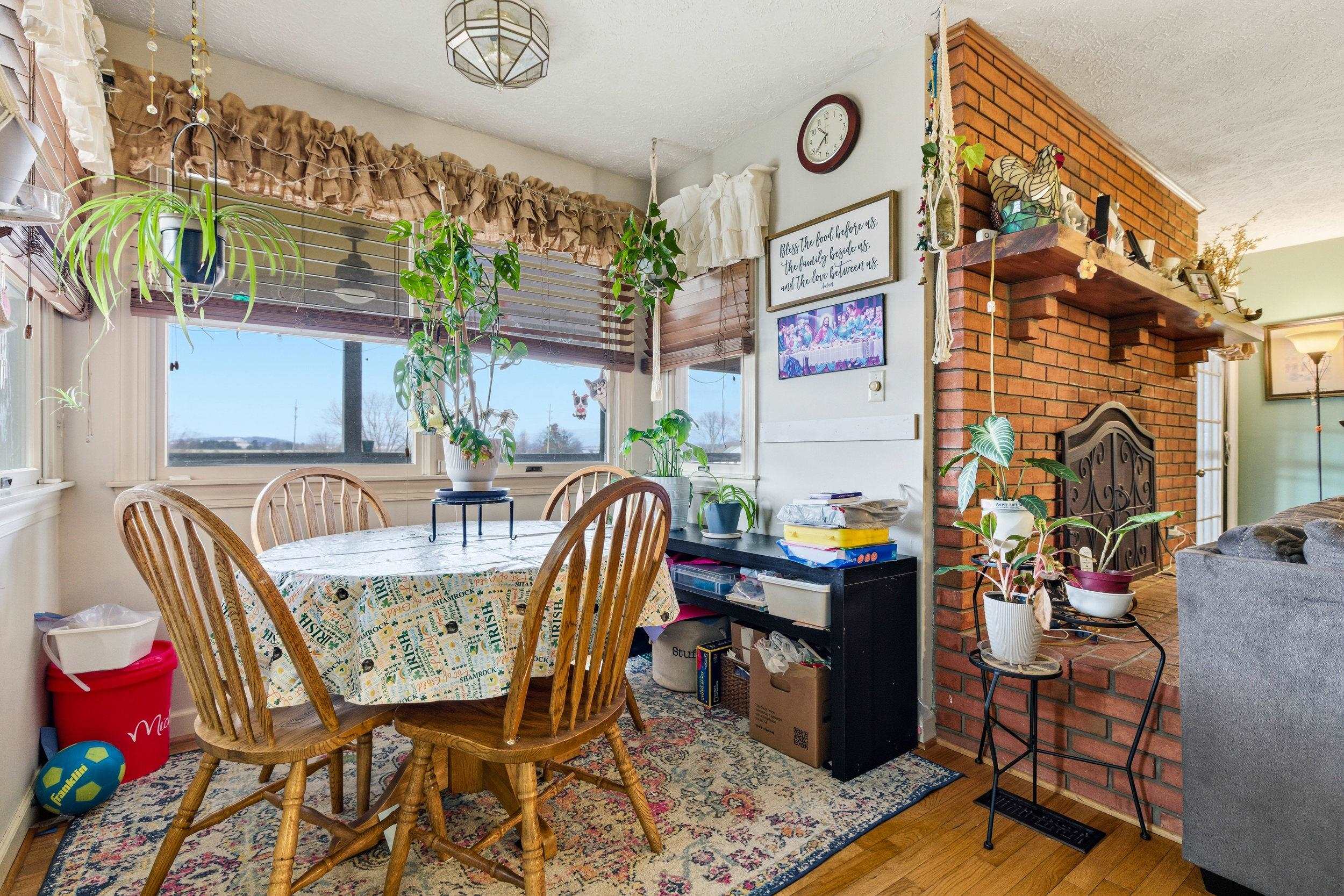 116 DENBROOK LN, LURAY, Virginia 22835, 3 Bedrooms Bedrooms, ,2 BathroomsBathrooms,Residential,116 DENBROOK LN,673793 MLS # 673793