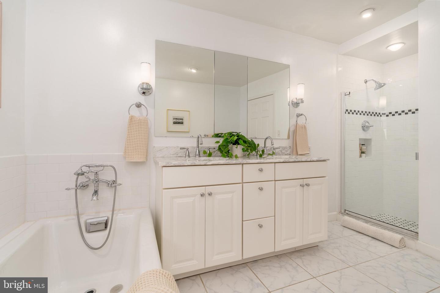 2230 CALIFORNIA ST NW #3BE, WASHINGTON, District Of Columbia 20008, 3 Bedrooms Bedrooms, ,3 BathroomsBathrooms,Residential,For sale,2230 CALIFORNIA ST NW #3BE,DCDC2246462 MLS # DCDC2246462 2230 CALIFORNIA ST NW #3BE, WASHINGTON, District Of Columbia 20008, 3 Bedrooms Bedrooms, ,3 BathroomsBathrooms,Residential,For sale,2230 CALIFORNIA ST NW #3BE,DCDC2246462 MLS # DCDC2246462