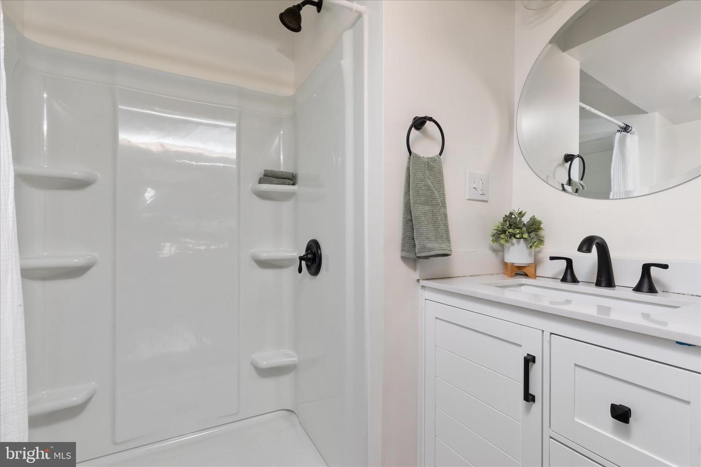 1197 JOHN MARSHALL HWY, STRASBURG, Virginia 22657, 4 Bedrooms Bedrooms, ,2 BathroomsBathrooms,Residential,For sale,1197 JOHN MARSHALL HWY,VASH2013638 MLS # VASH2013638 1197 JOHN MARSHALL HWY, STRASBURG, Virginia 22657, 4 Bedrooms Bedrooms, ,2 BathroomsBathrooms,Residential,For sale,1197 JOHN MARSHALL HWY,VASH2013638 MLS # VASH2013638