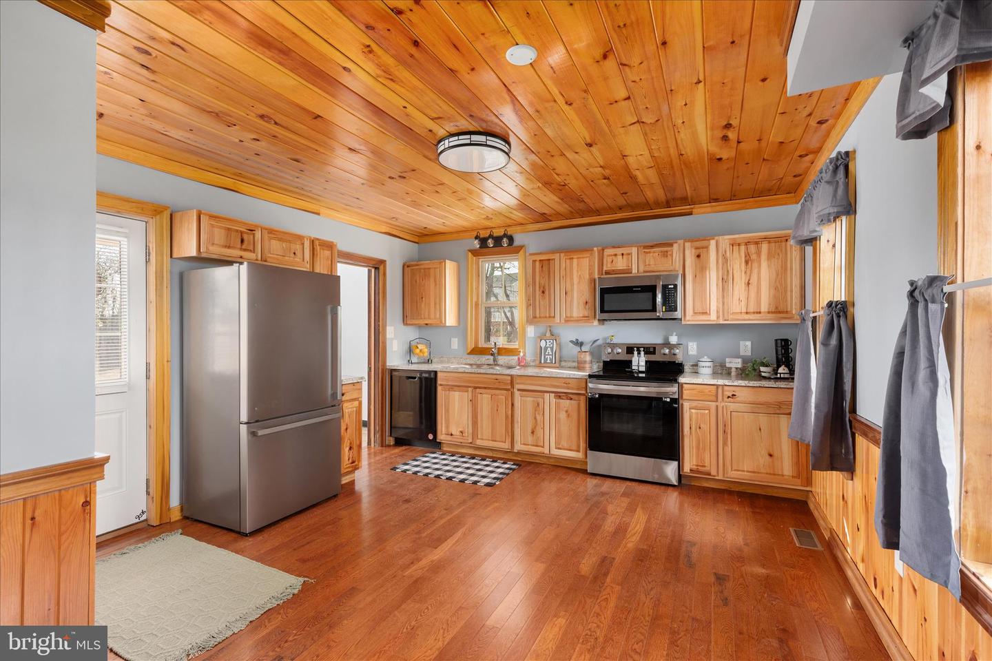 1197 JOHN MARSHALL HWY, STRASBURG, Virginia 22657, 4 Bedrooms Bedrooms, ,2 BathroomsBathrooms,Residential,For sale,1197 JOHN MARSHALL HWY,VASH2013638 MLS # VASH2013638 1197 JOHN MARSHALL HWY, STRASBURG, Virginia 22657, 4 Bedrooms Bedrooms, ,2 BathroomsBathrooms,Residential,For sale,1197 JOHN MARSHALL HWY,VASH2013638 MLS # VASH2013638