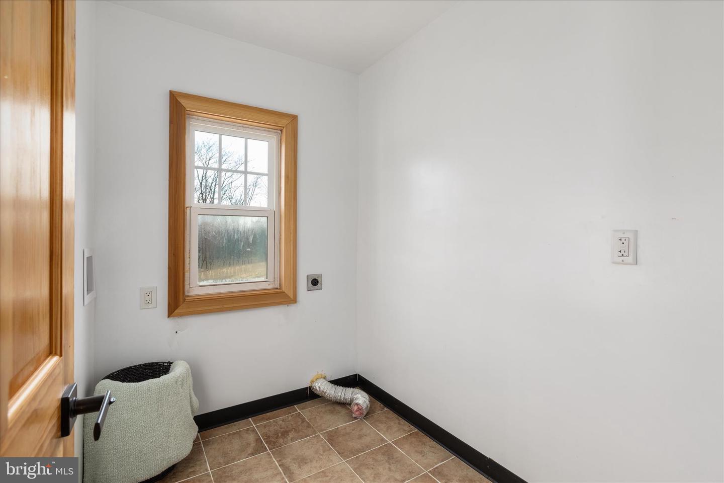 1197 JOHN MARSHALL HWY, STRASBURG, Virginia 22657, 4 Bedrooms Bedrooms, ,2 BathroomsBathrooms,Residential,For sale,1197 JOHN MARSHALL HWY,VASH2013638 MLS # VASH2013638 1197 JOHN MARSHALL HWY, STRASBURG, Virginia 22657, 4 Bedrooms Bedrooms, ,2 BathroomsBathrooms,Residential,For sale,1197 JOHN MARSHALL HWY,VASH2013638 MLS # VASH2013638