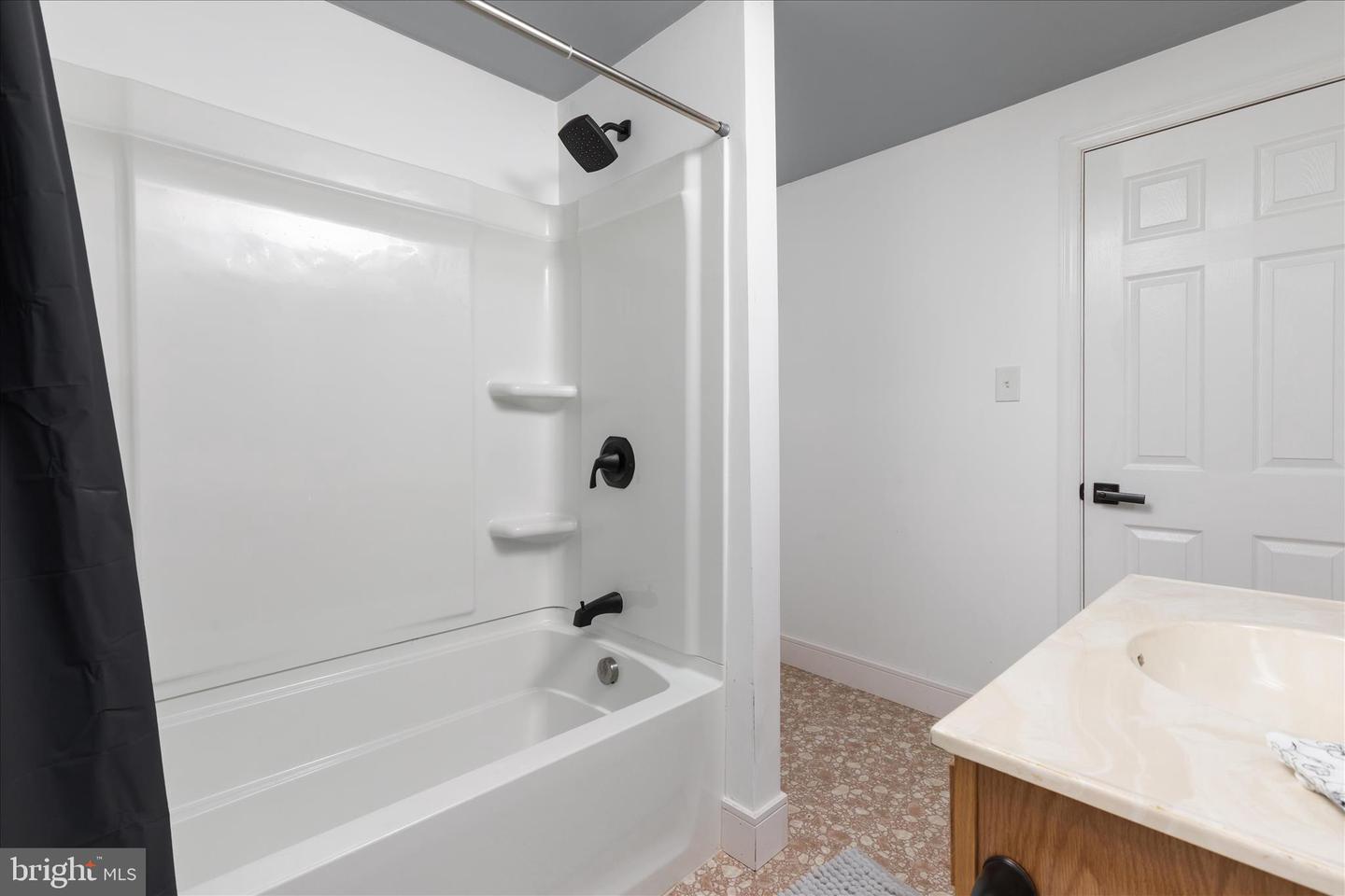 1197 JOHN MARSHALL HWY, STRASBURG, Virginia 22657, 4 Bedrooms Bedrooms, ,2 BathroomsBathrooms,Residential,For sale,1197 JOHN MARSHALL HWY,VASH2013638 MLS # VASH2013638 1197 JOHN MARSHALL HWY, STRASBURG, Virginia 22657, 4 Bedrooms Bedrooms, ,2 BathroomsBathrooms,Residential,For sale,1197 JOHN MARSHALL HWY,VASH2013638 MLS # VASH2013638