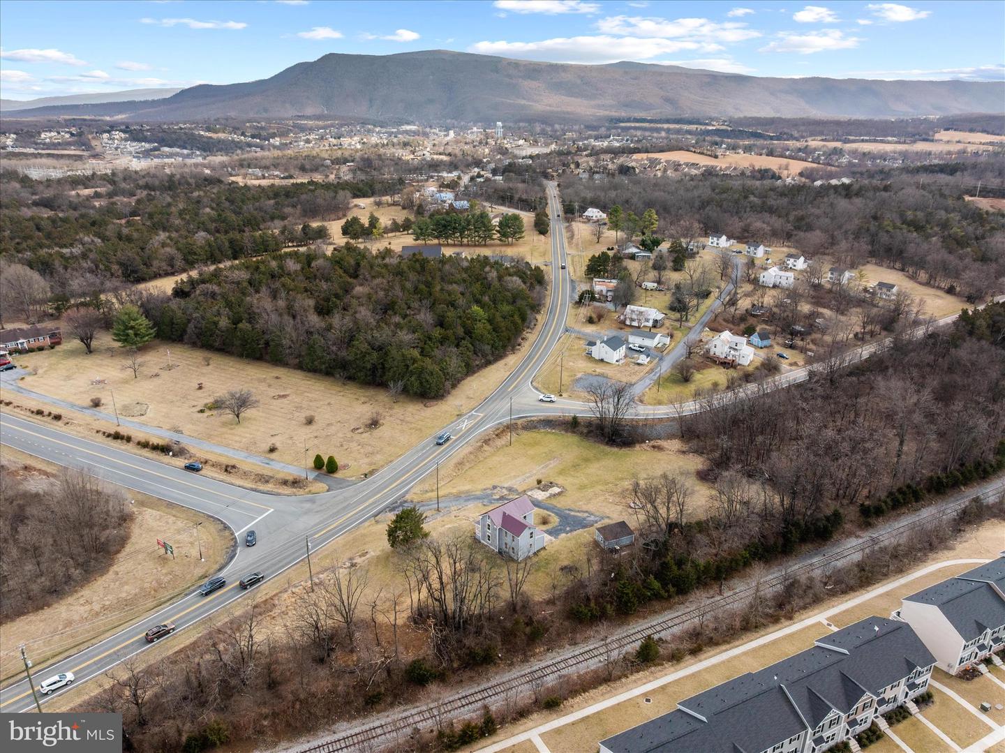 1197 JOHN MARSHALL HWY, STRASBURG, Virginia 22657, 4 Bedrooms Bedrooms, ,2 BathroomsBathrooms,Residential,For sale,1197 JOHN MARSHALL HWY,VASH2013638 MLS # VASH2013638 1197 JOHN MARSHALL HWY, STRASBURG, Virginia 22657, 4 Bedrooms Bedrooms, ,2 BathroomsBathrooms,Residential,For sale,1197 JOHN MARSHALL HWY,VASH2013638 MLS # VASH2013638