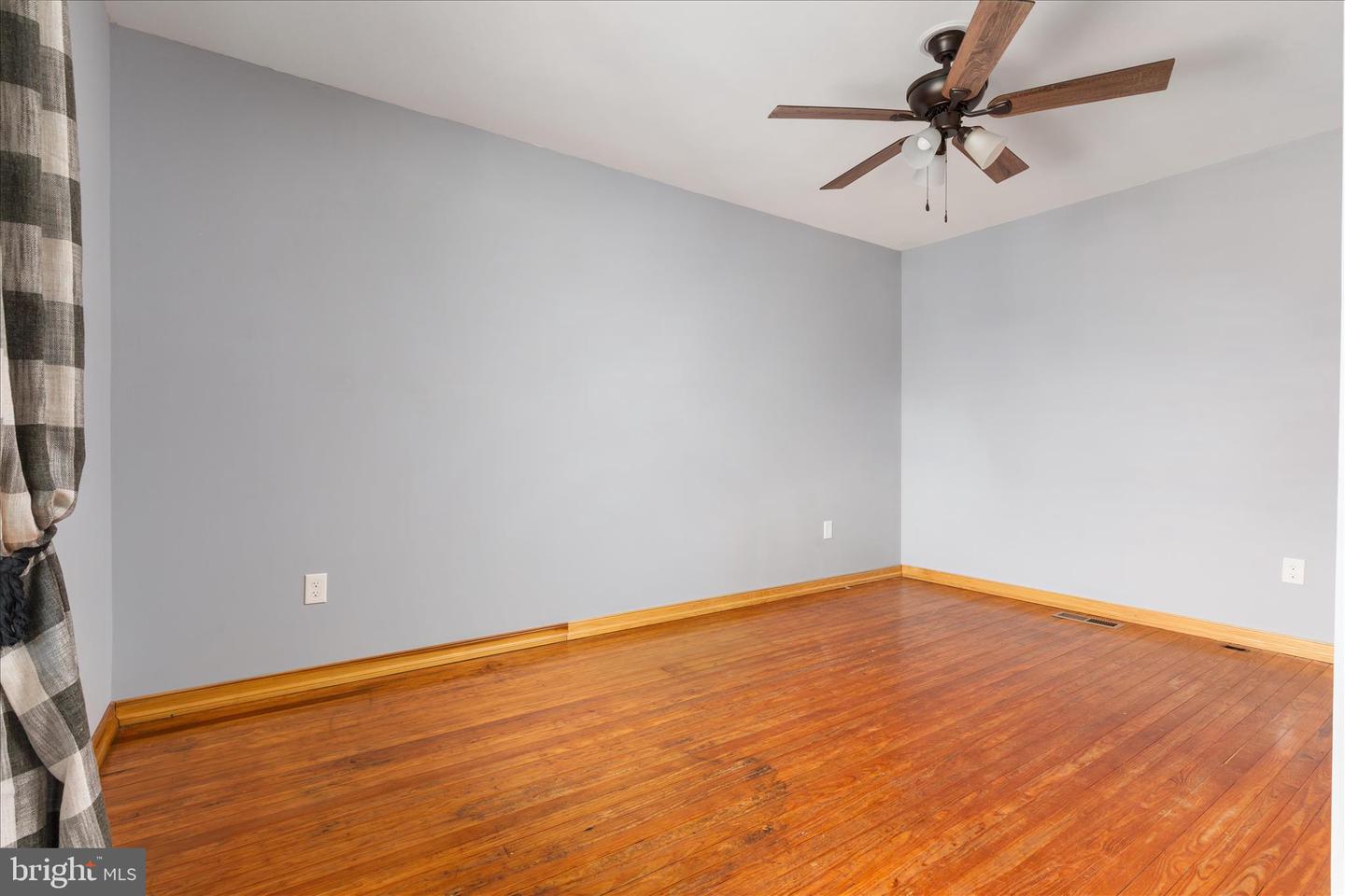 1197 JOHN MARSHALL HWY, STRASBURG, Virginia 22657, 4 Bedrooms Bedrooms, ,2 BathroomsBathrooms,Residential,For sale,1197 JOHN MARSHALL HWY,VASH2013638 MLS # VASH2013638 1197 JOHN MARSHALL HWY, STRASBURG, Virginia 22657, 4 Bedrooms Bedrooms, ,2 BathroomsBathrooms,Residential,For sale,1197 JOHN MARSHALL HWY,VASH2013638 MLS # VASH2013638