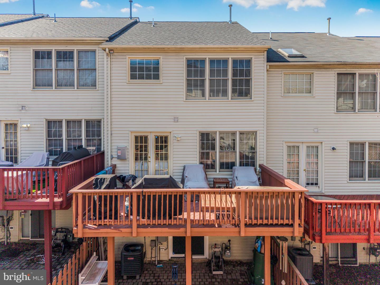 3996 BALI CT, WOODBRIDGE, Virginia 22192, 3 Bedrooms Bedrooms, ,3 BathroomsBathrooms,Residential,For sale,3996 BALI CT,VAPW2113102 MLS # VAPW2113102