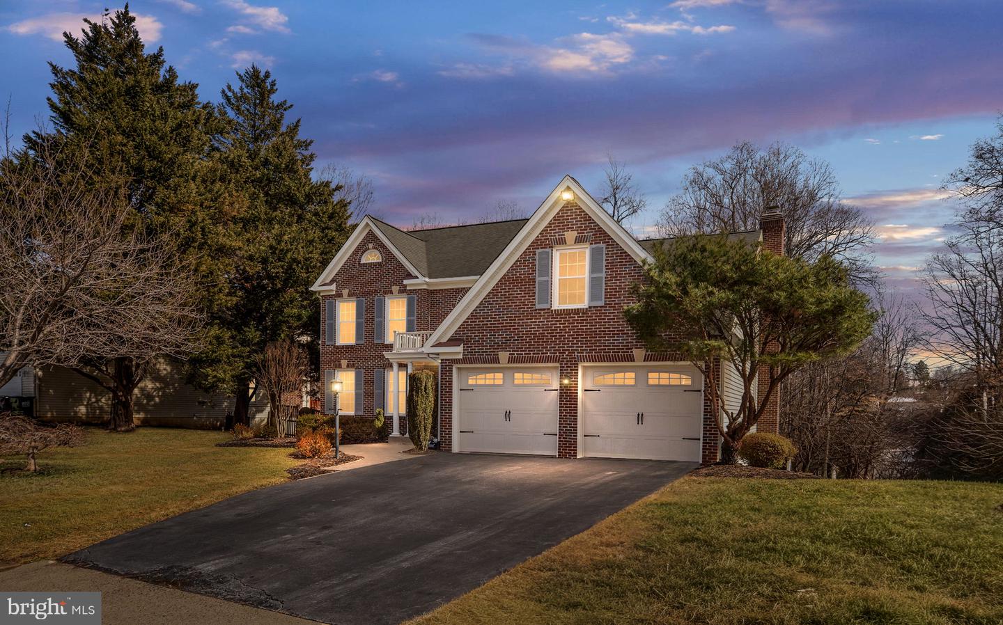 15111 KNICKERBOCKER DR, WOODBRIDGE, Virginia 22193, 5 Bedrooms Bedrooms, ,3 BathroomsBathrooms,Residential,For sale,15111 KNICKERBOCKER DR,VAPW2113238 MLS # VAPW2113238