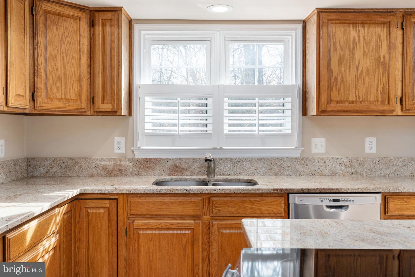 15111 KNICKERBOCKER DR, WOODBRIDGE, Virginia 22193, 5 Bedrooms Bedrooms, ,3 BathroomsBathrooms,Residential,For sale,15111 KNICKERBOCKER DR,VAPW2113238 MLS # VAPW2113238